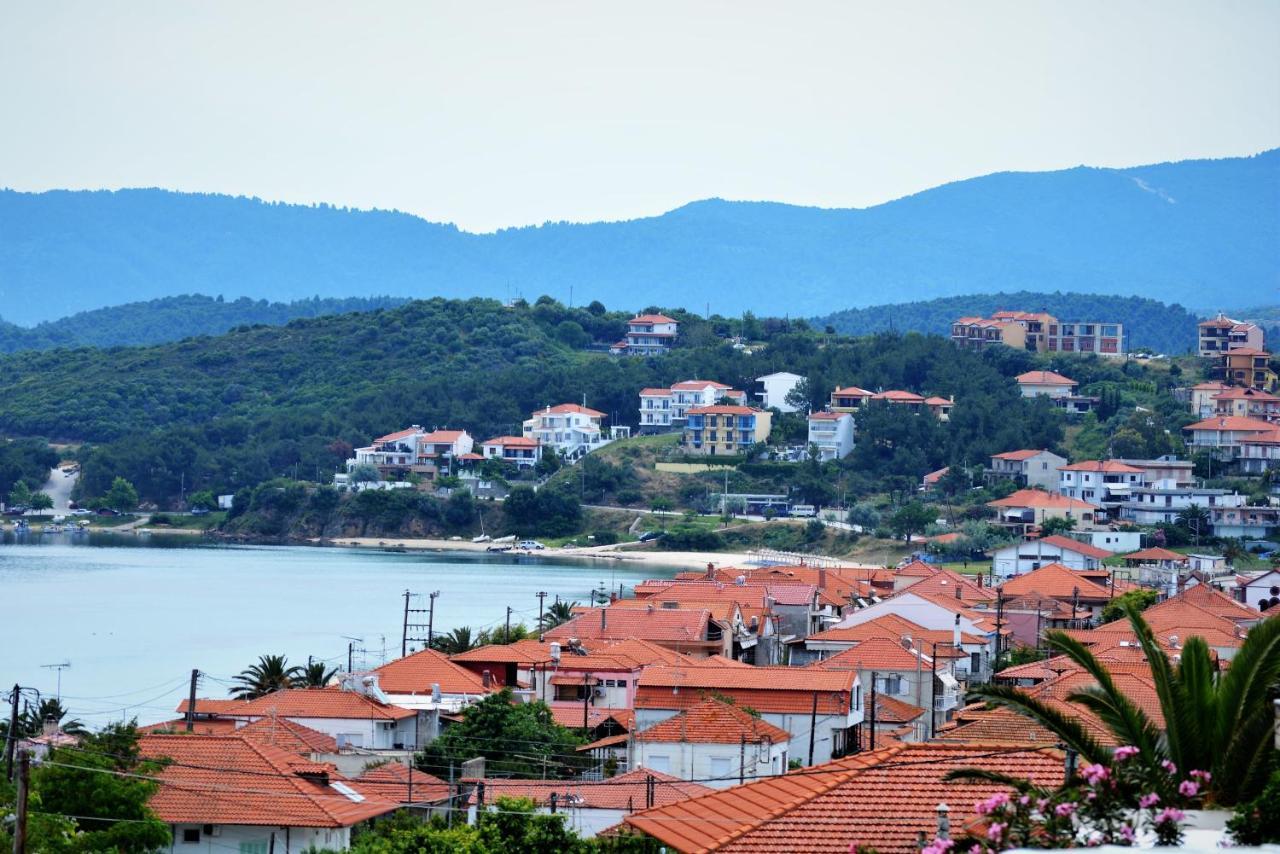 M&B Boutique Apartments Nea Roda Buitenkant foto