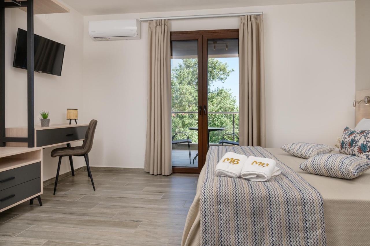 M&B Boutique Apartments Nea Roda Buitenkant foto