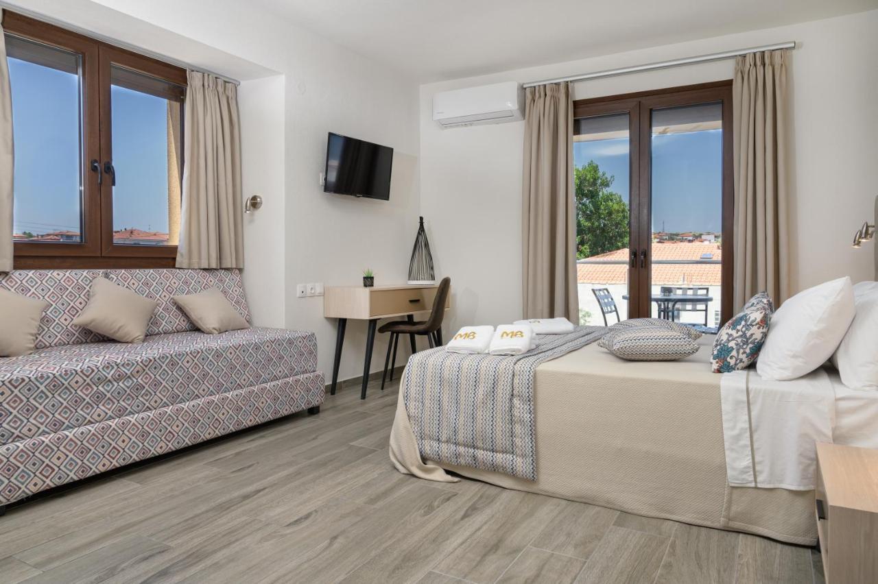 M&B Boutique Apartments Nea Roda Buitenkant foto