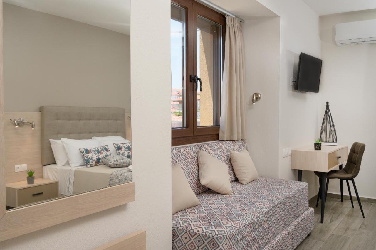 M&B Boutique Apartments Nea Roda Buitenkant foto