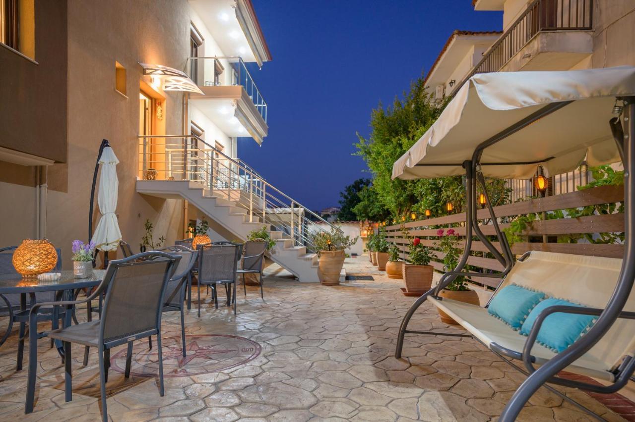 M&B Boutique Apartments Nea Roda Buitenkant foto