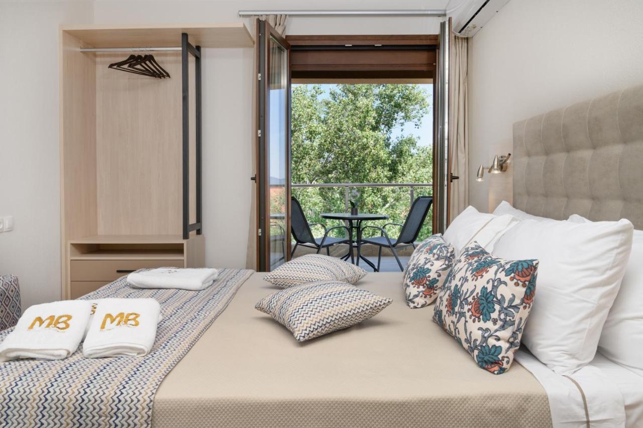 M&B Boutique Apartments Nea Roda Buitenkant foto
